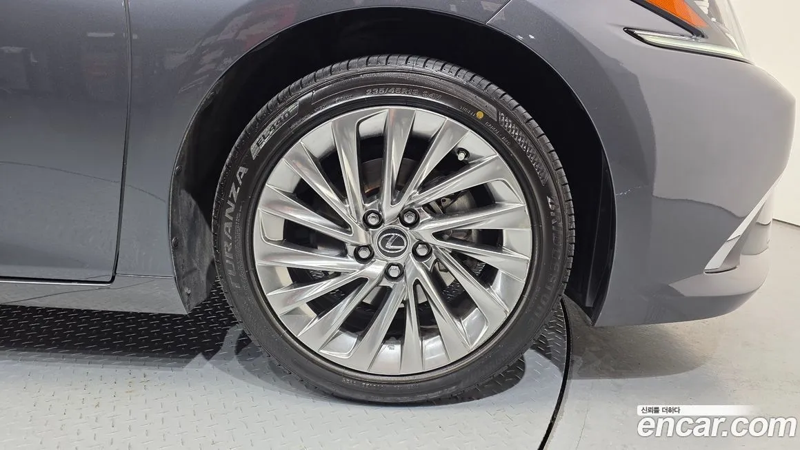 Lexus ES 2025 из KR, фото 8