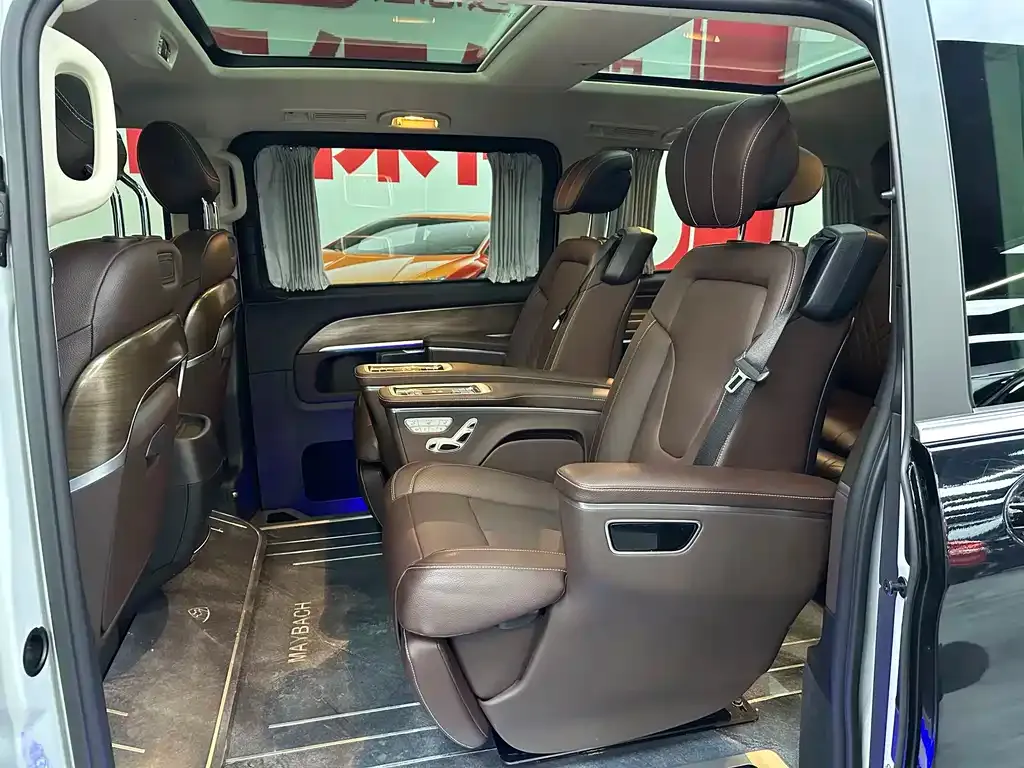Mercedes-Benz V-Class 2022 из CN, фото 7
