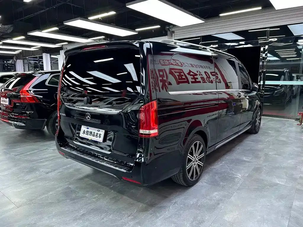Mercedes-Benz V-Class 2022 из CN, фото 2