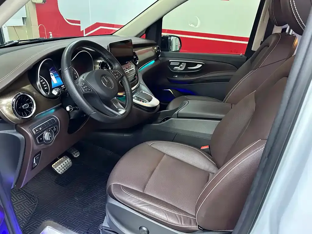 Mercedes-Benz V-Class 2022 из CN, фото 5
