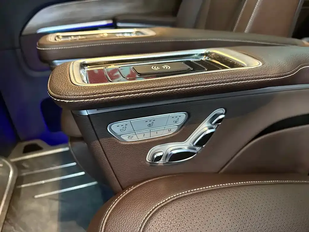 Mercedes-Benz V-Class 2022 из CN, фото 3