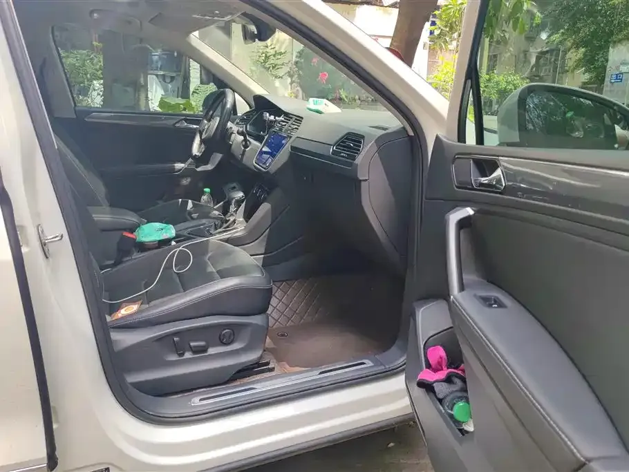 Volkswagen Tiguan L 2021 из CN, фото 10