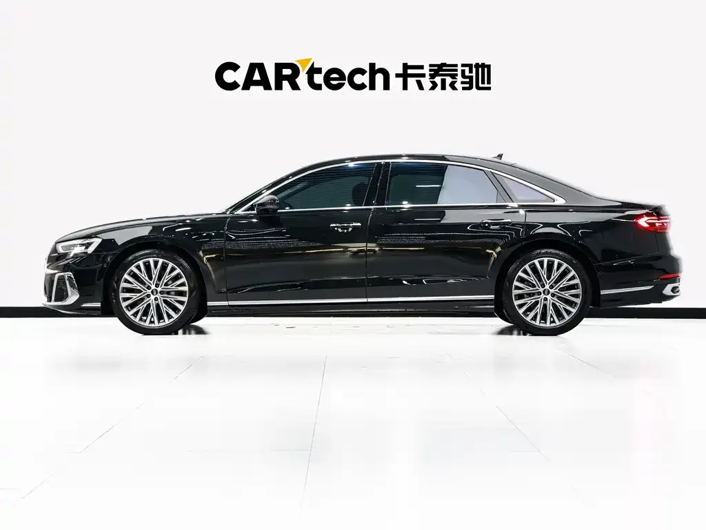 Audi A8 2024 из CN, фото 2