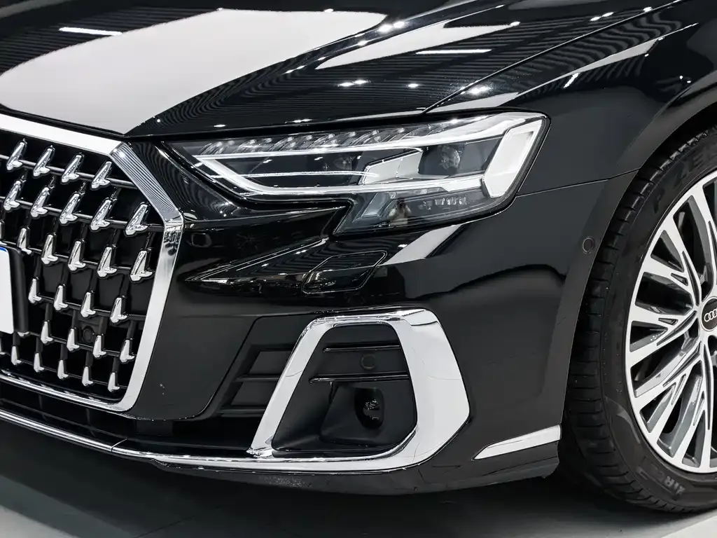 Audi A8 2024 из CN, фото 4