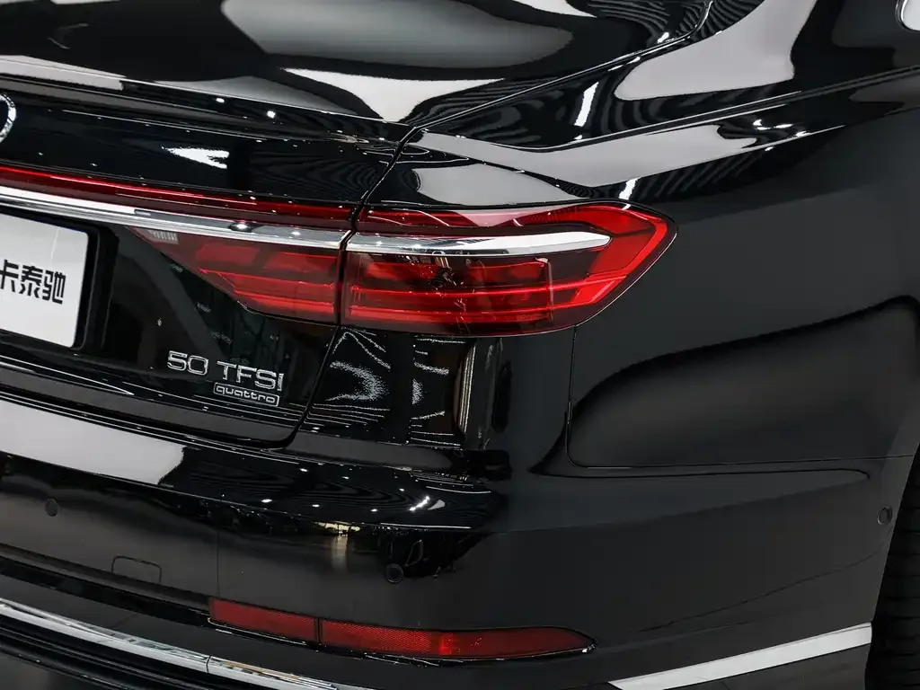 Audi A8 2024 из CN, фото 6