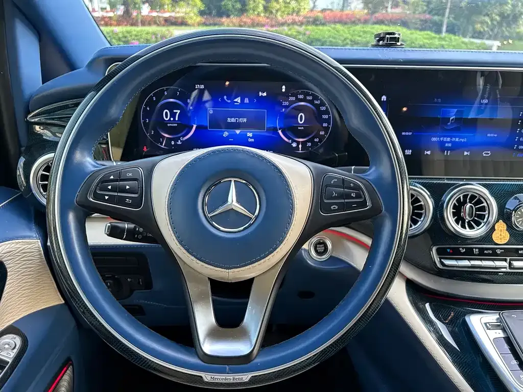 Mercedes-Benz Vito — фото 10