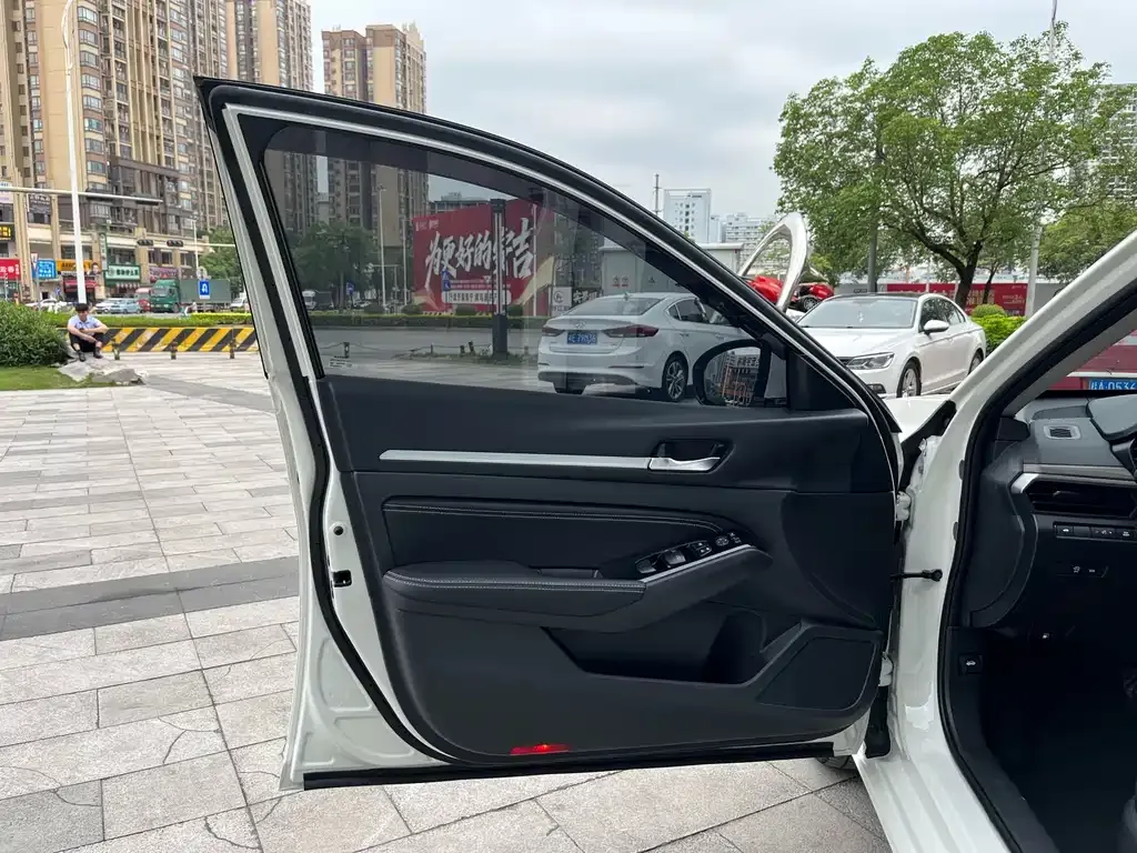 Nissan Teana 2022 из CN, фото 10