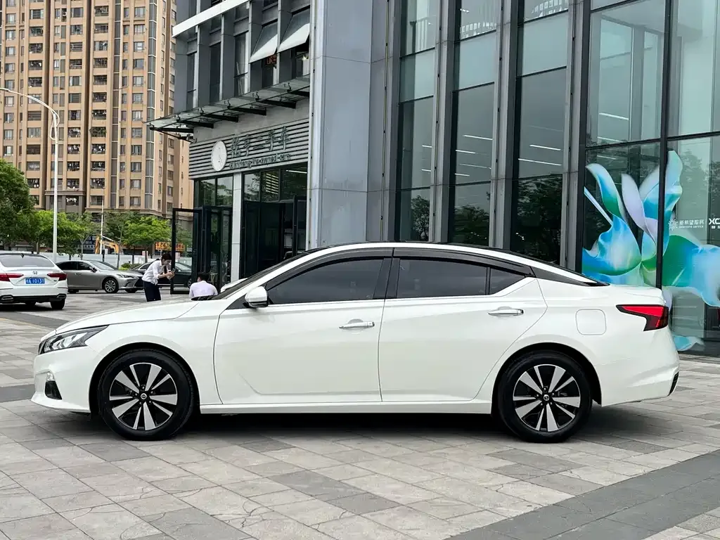 Nissan Teana 2022 из CN, фото 3