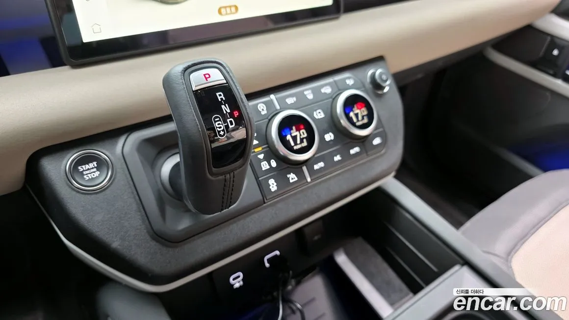 Land Rover Defender 2023 из KR, фото 3