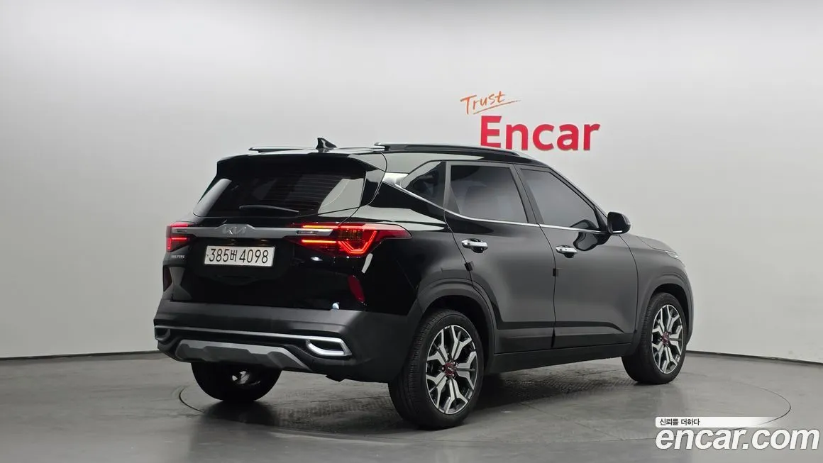Kia Seltos 2023 из KR, фото 2