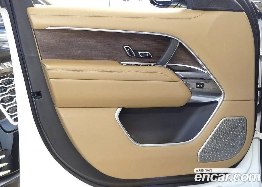 Land Rover Range Rover 2023 из KR, фото 8