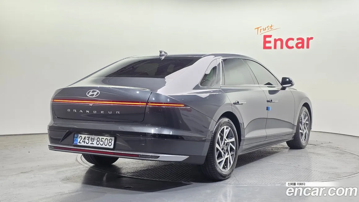 Hyundai Grandeur 2023 из KR, фото 5
