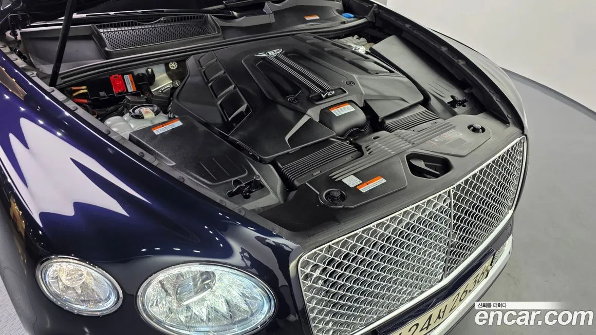 Bentley Bentayga 2023 из KR, фото 10
