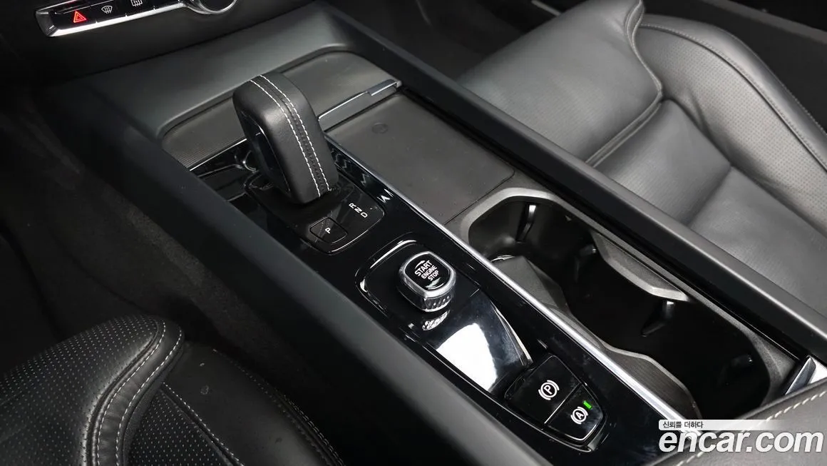 Volvo S60 2022 из KR, фото 3