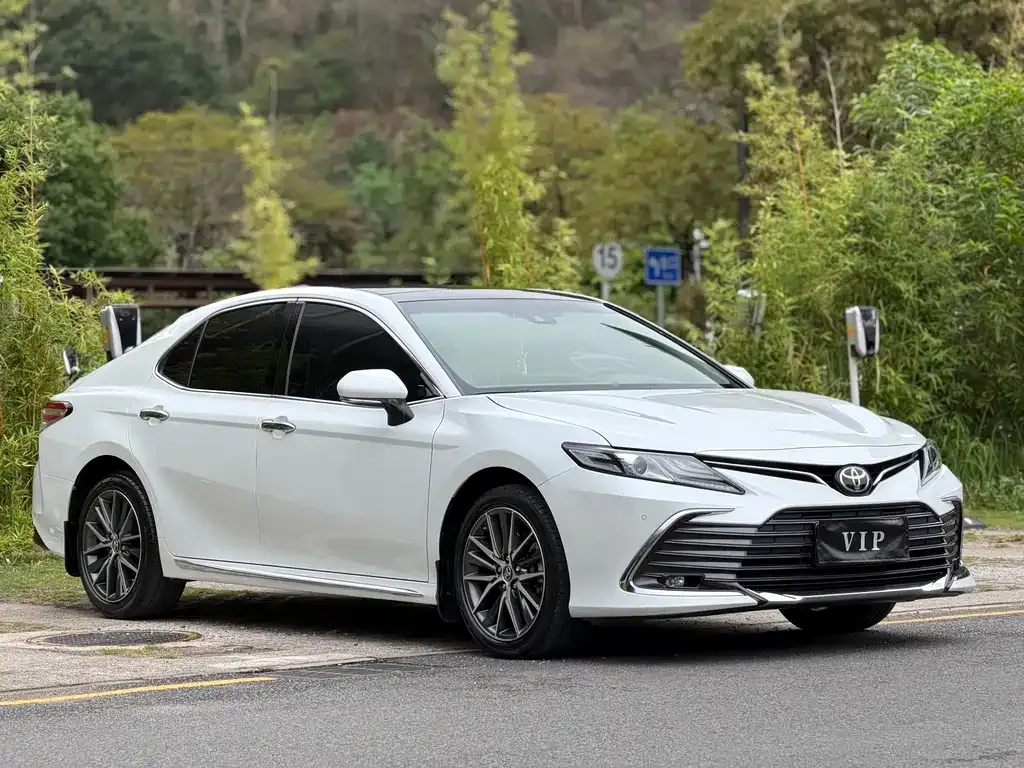 Toyota Camry 2024 из CN, фото 10
