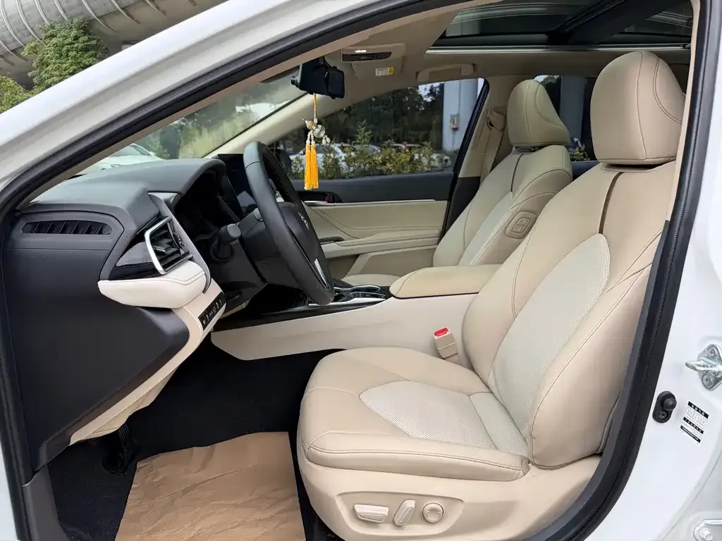 Toyota Camry 2024 из CN, фото 6