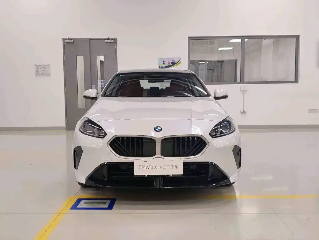 BMW 2 Series 2025 из CN, фото 8