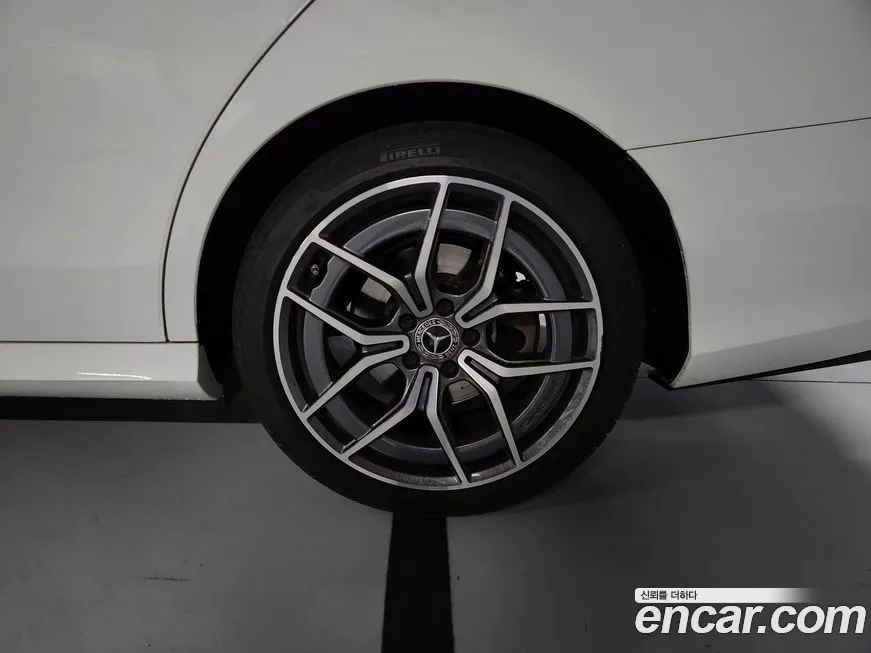 Mercedes-Benz E-Class 2021 из KR, фото 4