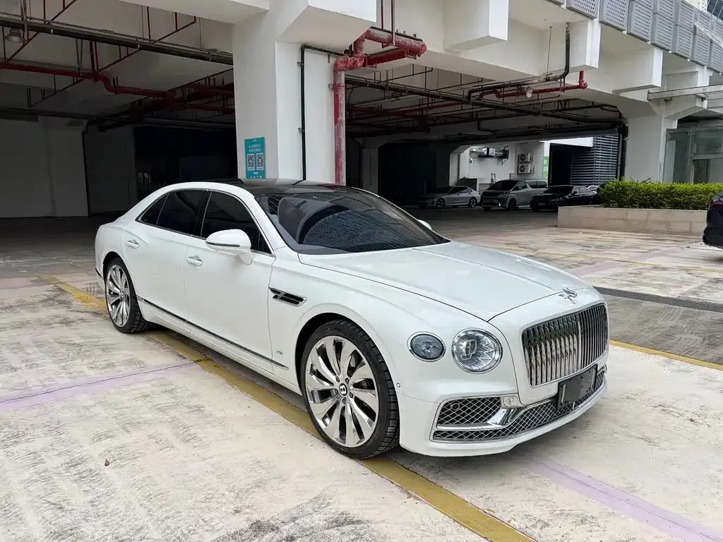 Bentley Flying Spur 2022 из CN, фото 8
