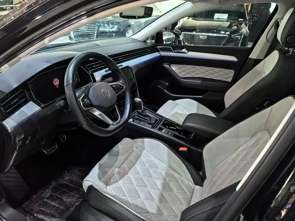Volkswagen Magotan 2023 из CN, фото 6