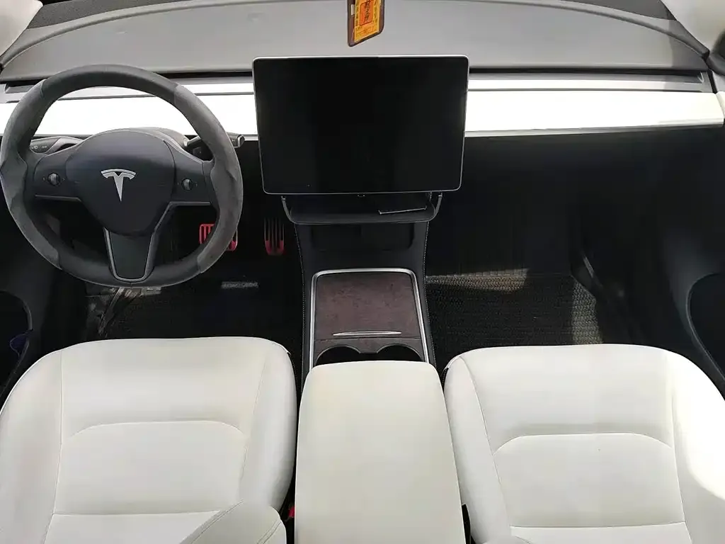 Tesla Model Y 2023 из CN, фото 2