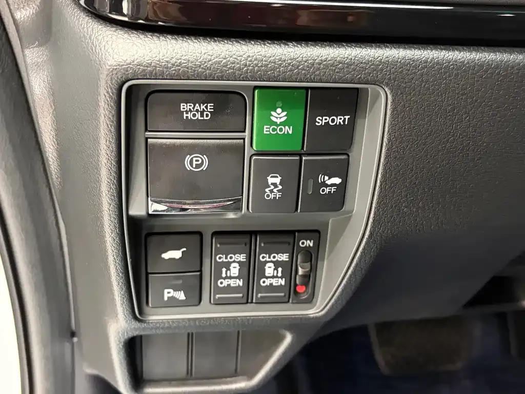 Honda Elysion 2024 из CN, фото 8