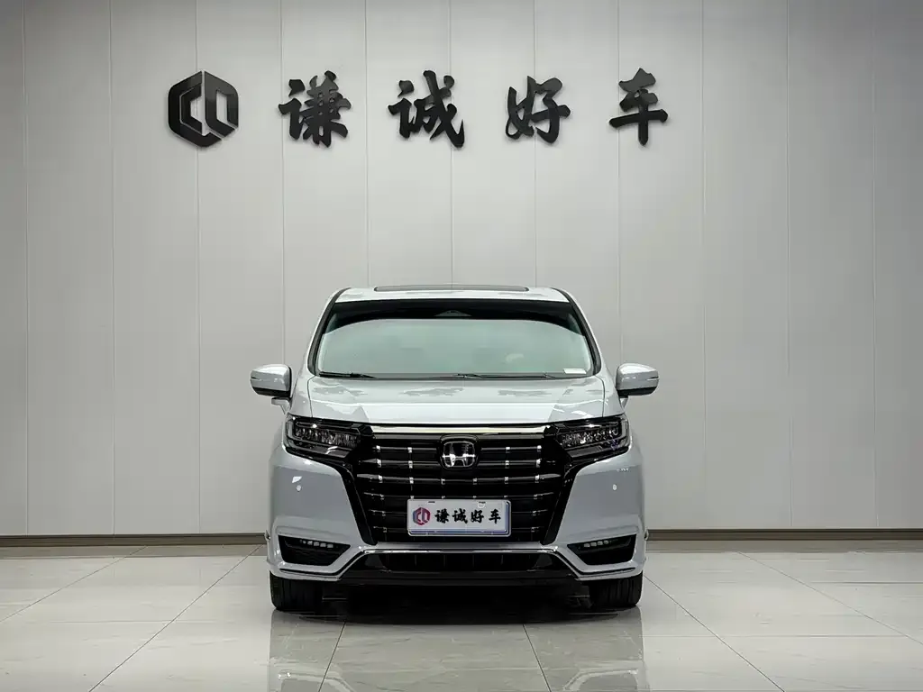 Honda Elysion 2024 из CN, фото 7