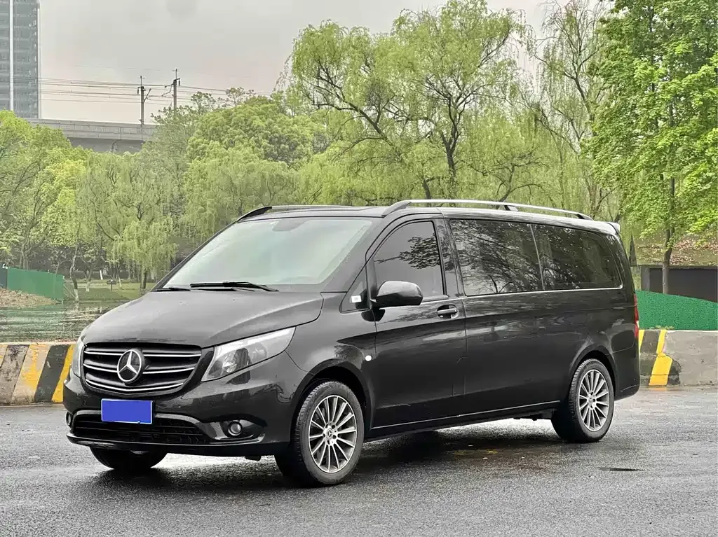 Mercedes-Benz Vito — фото 1
