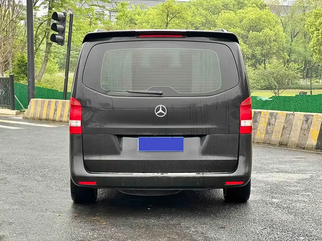 Mercedes-Benz Vito — фото 10