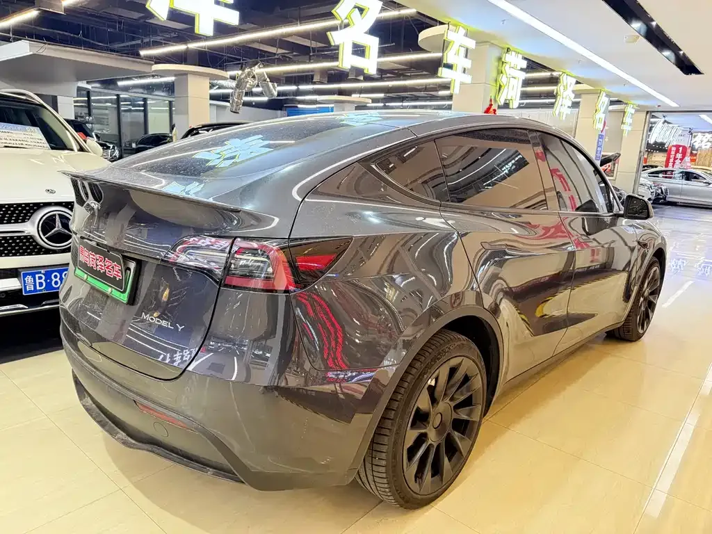 Tesla Model Y 2024 из CN, фото 7
