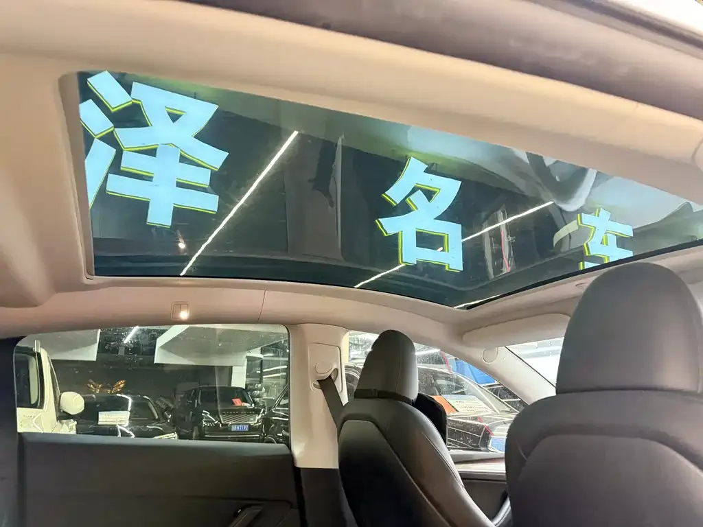 Tesla Model Y 2024 из CN, фото 2