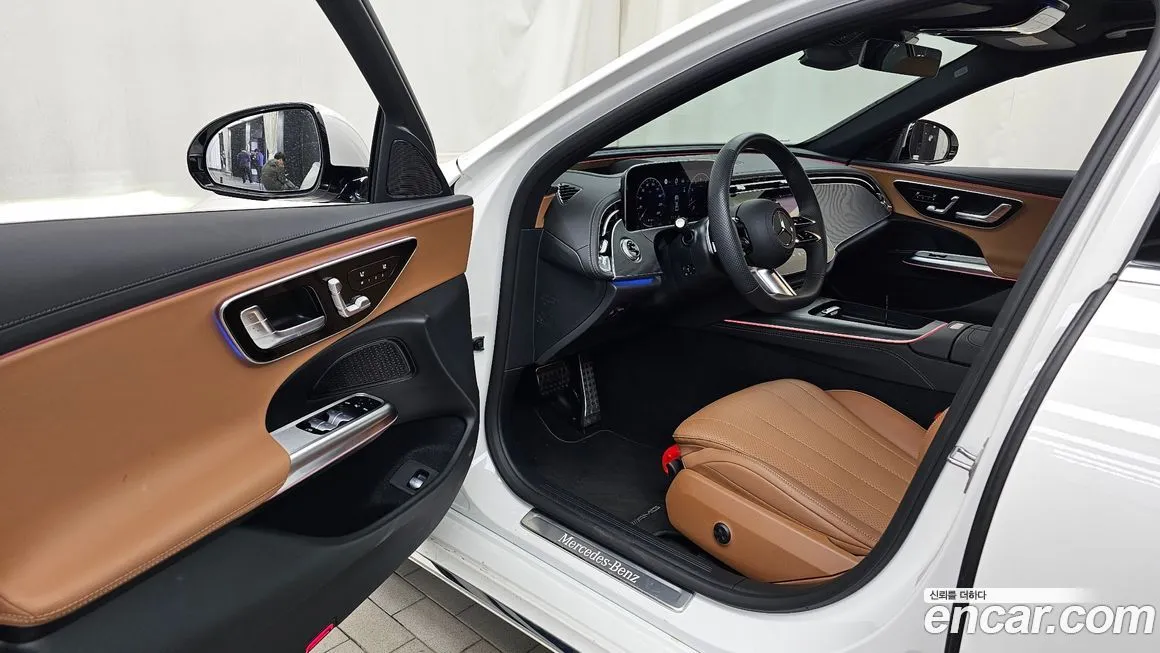 Mercedes-Benz E-Class — фото 10