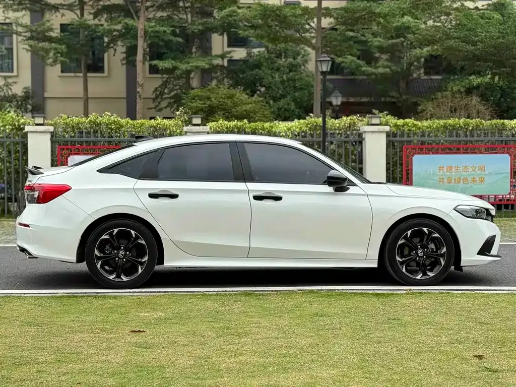 Honda Civic 2023 из CN, фото 5