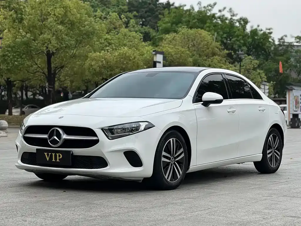 Mercedes-Benz A-Class 2023 из CN, фото 1
