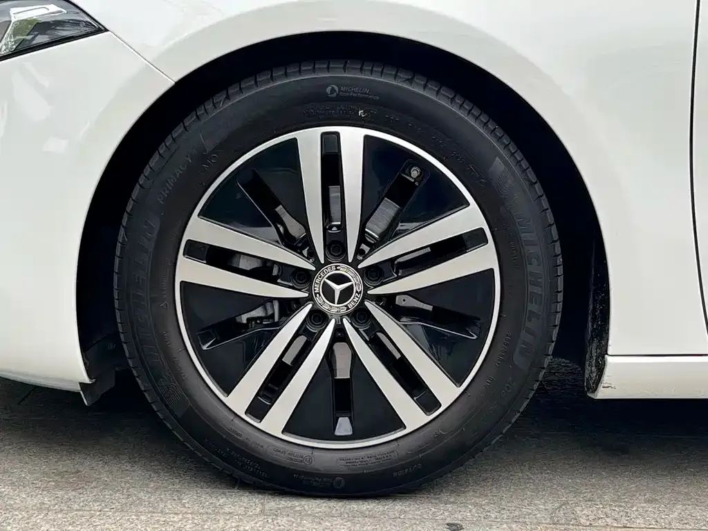 Mercedes-Benz A-Class 2023 из CN, фото 4