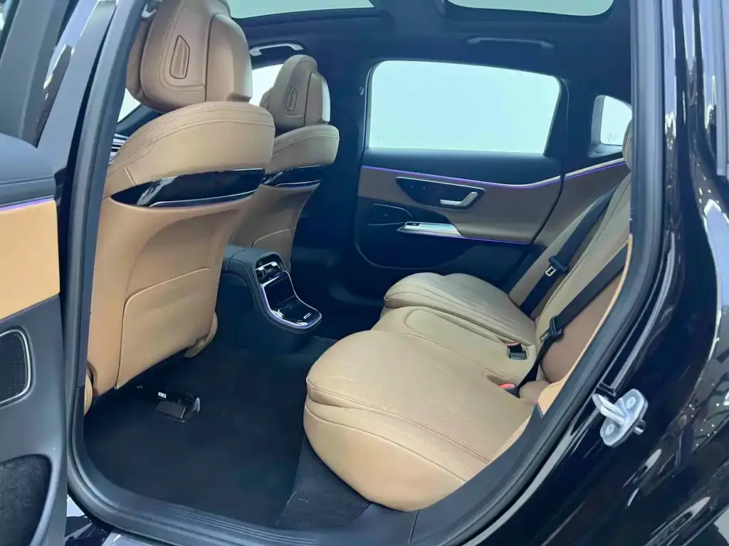 Mercedes-Benz E-Class 2026 из CN, фото 9