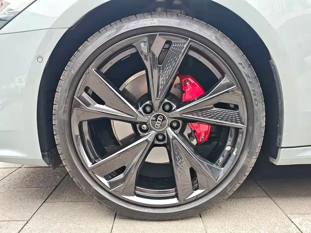 Audi A7L 2024 из CN, фото 10