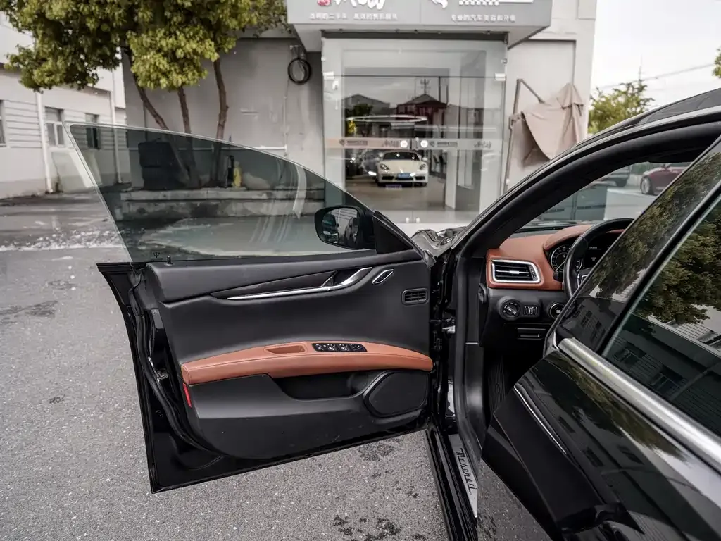 Maserati Ghibli 2021 из CN, фото 3