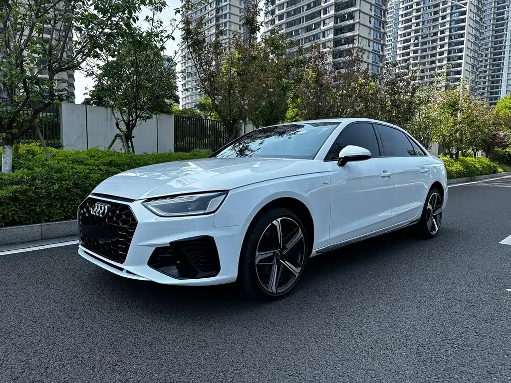 Audi A4L 2024 из CN, фото 4