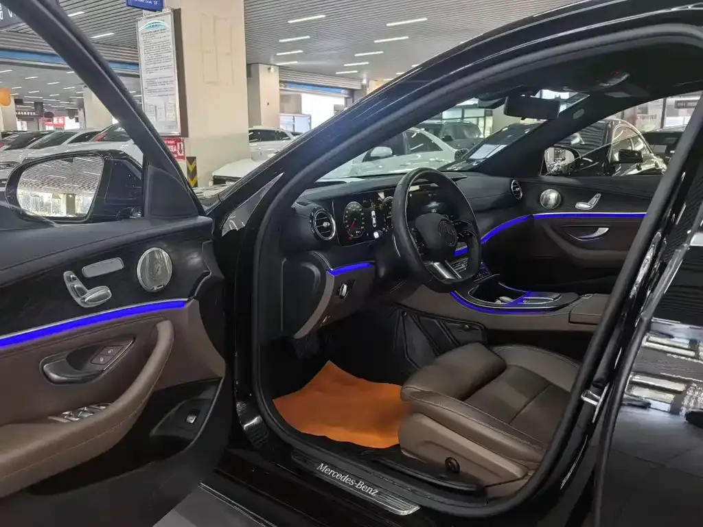 Mercedes-Benz E-Class 2023 из CN, фото 8