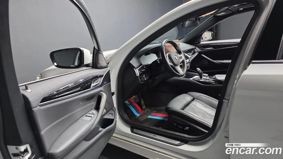 BMW 5-Series 2022 из KR, фото 8