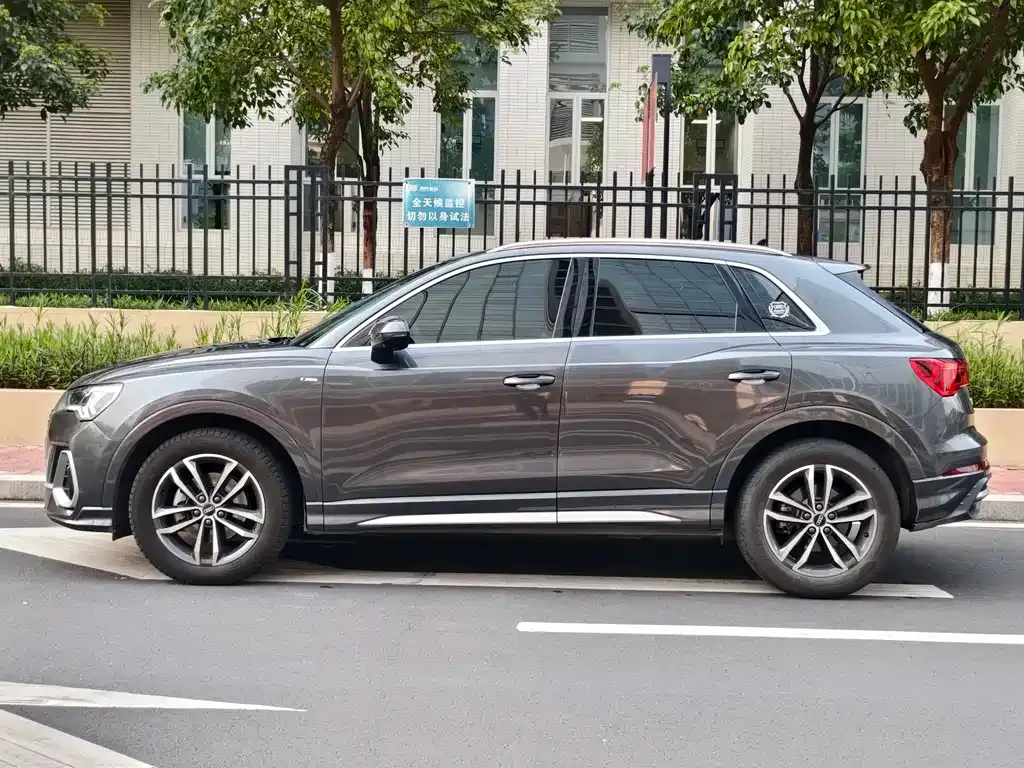 Audi Q3 2021 из CN, фото 8