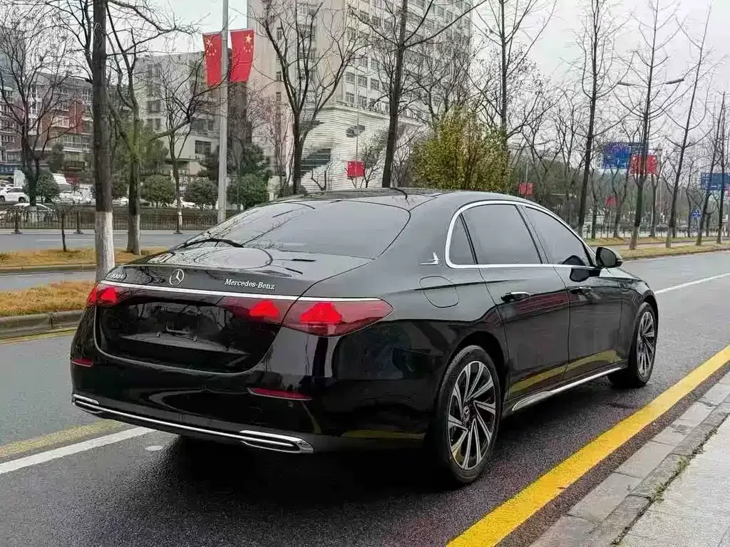 Mercedes-Benz E-Class 2024 из CN, фото 4