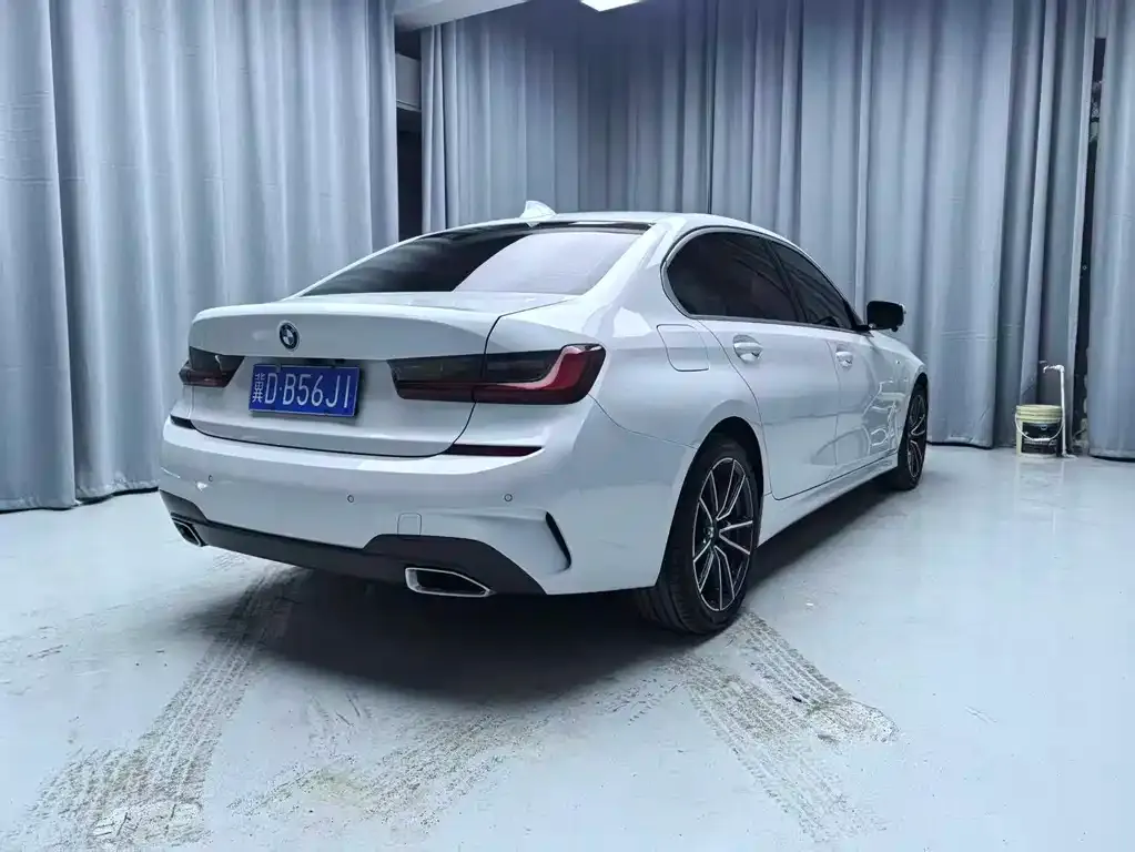 BMW 3 Series 2022 из CN, фото 6