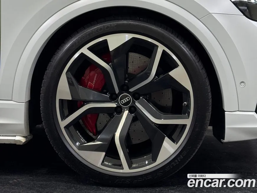 Audi RSQ8 2021 из KR, фото 9
