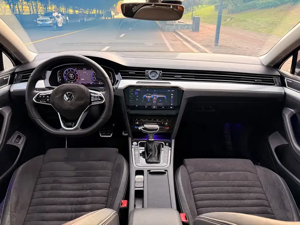 Volkswagen Magotan 2021 из CN, фото 2