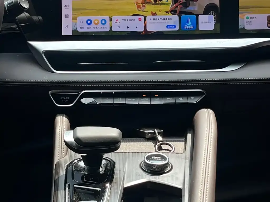 Geely Xingyue L 2025 из CN, фото 2