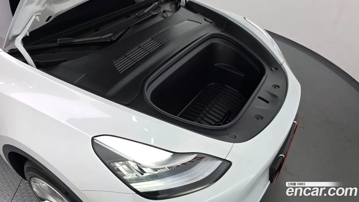 Tesla Model Y 2021 из KR, фото 4