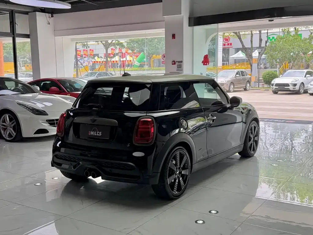 MINI Cooper (3-door) 2022 из CN, фото 9