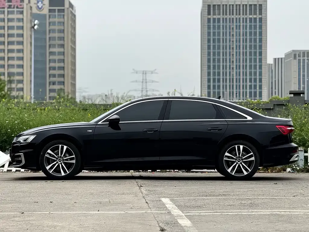 Audi A6L — фото 6